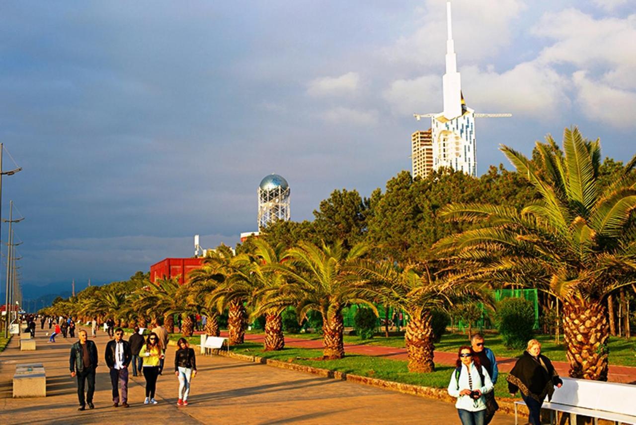 Black Sea Twin Tower Батуми Экстерьер фото